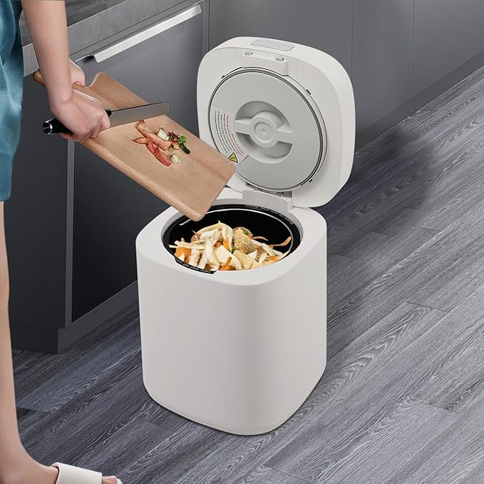 Electric Composter for Kitchen,Smart Compost Bin Indoor/Outdoor,2.5L Large Capacity Odorless Composter Kitchen Countertop,Auto-Cleaning Home Compost Machine (White)