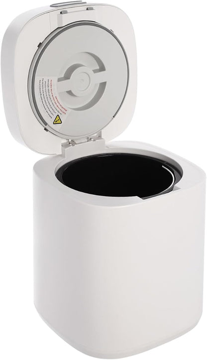 Kitchen Electric Composter 2.5L Larger Capacity Electric Kitchen Composter IndoorSmart Odorless Compost Bin Turns Kitchen Waste to Fertilizer Garden Food Compost Machine (White)