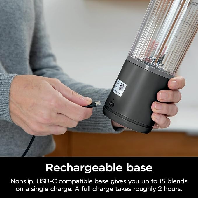 Ninja Blast 16 oz. Personal Portable Blender with Leak Proof Lid and Easy Sip Spout, Perfect for Smoothies, Cordless, USB-C Rechargeable, Dishwasher Safe Parts (Renewed) (Black)