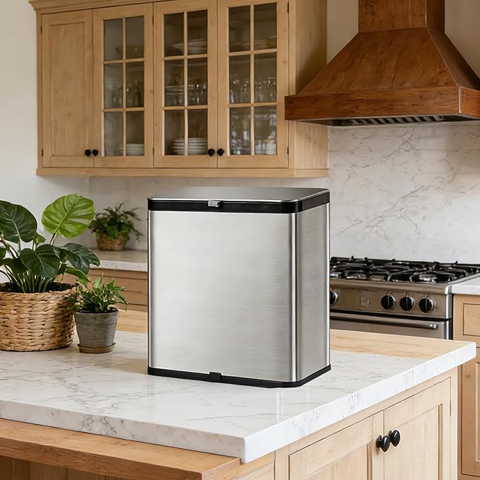 Compost Bin Kitchen, 2.1 Gallon Stainless Steel Trash Can with Lid for Countertop or Under Sink, Hanging Small Trash Bin, Removable Inner Bucket, Built-in Filter, 60 Compostable Garbage Bags