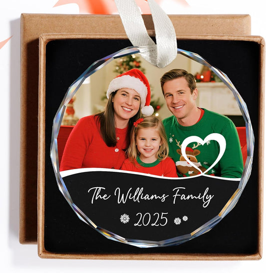 Personalized Family Ornament 2025, Photo Ornaments for Tree Decorations, Wedding Gifts for Couples, Customized Gifts for Mom, Dad