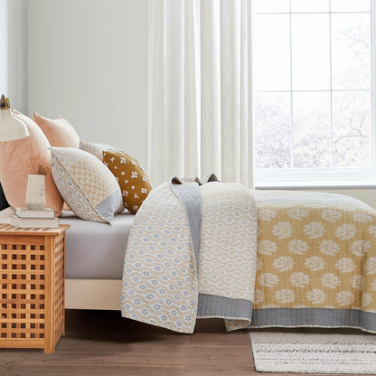 PANGUSHAN Twin Quilt Set,100% Cotton Patchwork Quilt Set Bedspread,Yellow Floral Quilt Bedding Set for Twin Bed,Gray(Grey)/Yellow/White Reversible Lightweight Comforter Bed Spread,2 Pieces