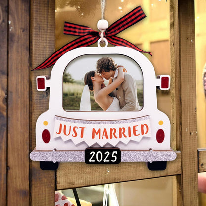 Christmas Photo Frame Ornament, 2025 Ornament, Wooden Picture Frame Ornaments With Hanging String (Just Married 2025)