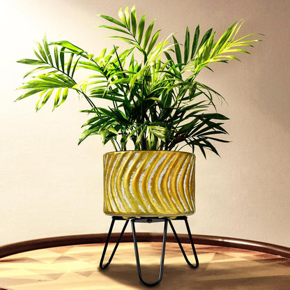Harvest Land Plant Pots with Stand, Set of 2 Large Modern Planters Metal Tall Handmade Flower Pots with Drainage Holes Indoor Outdoor,Gold