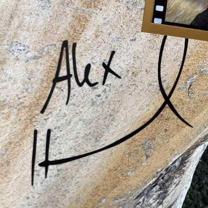 sufenvera Sports Fans Poster - Alex Honnold Framed Photo with Print Signed and Mini Film Display,Gifts for Adventure Rock Climber Fans 8x6 Inches