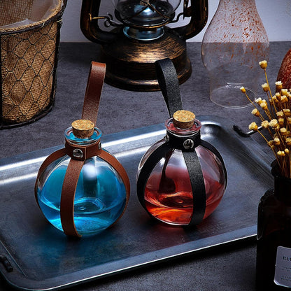 Patelai 2 Pcs Halloween Glass Potion Bottles with Belt Cork Renaissance Witch Costume Accessories Witch Props Potion Bottle for Halloween Party Decor Cosplay DIY Crafts Gift (Black,Brown)