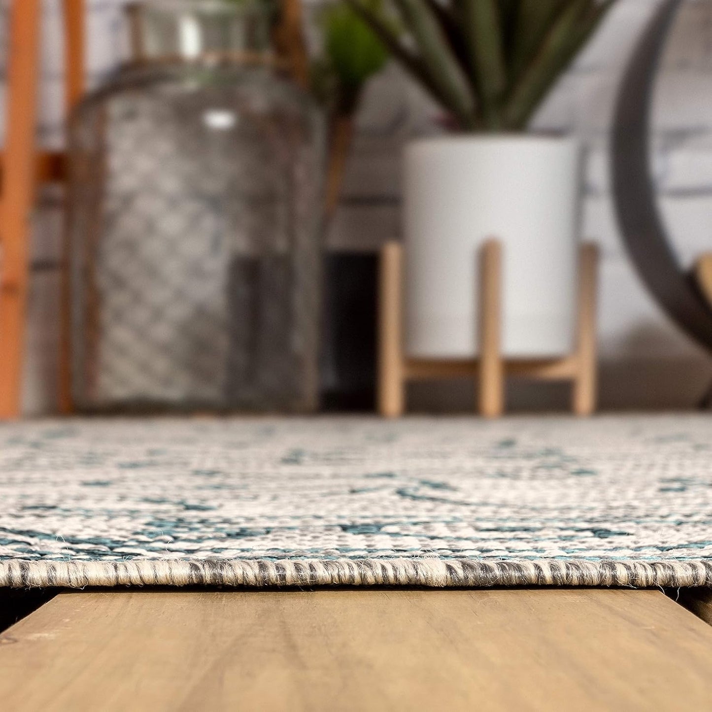 JONATHAN Y Vintage Filigree Indoor Outdoor Area Rug 8X10 Gray/Teal, Charleston Textured Weave for Backyard, Patio, Porch, Easy-Cleaning, High Traffic, Pet-Friendly, Non-Shedding (SMB106E-8)