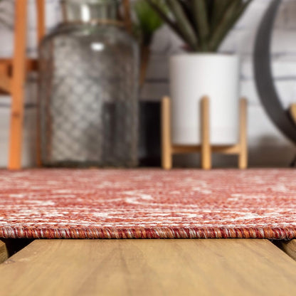 JONATHAN Y Vintage Filigree Indoor Outdoor Round Area Rug 6 Ft Red/Beige, Charleston Textured Weave for Backyard, Patio, Porch, Easy-Cleaning, High Traffic, Pet-Friendly, Non-Shedding (SMB106B-6R)