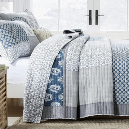 PANGUSHAN Quilt Set Queen Size, 100% Cotton Bedspread Quilt Bedding Set, Patchwork Reversible Floral Quilt for Queen Bed, Blue/Grey/White Bed Spread, Lightweight Comforter for All Season, 3 Pieces