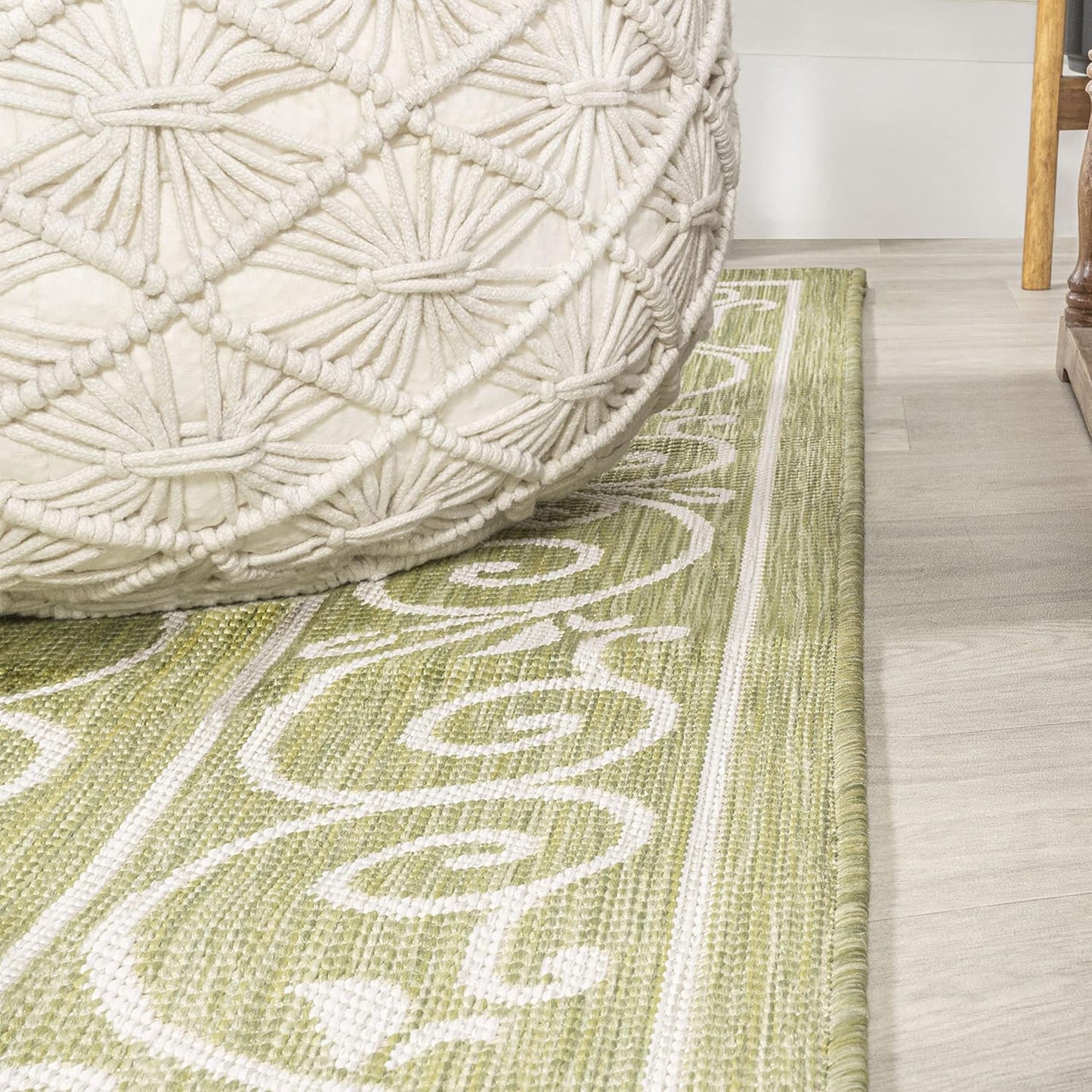 JONATHAN Y Vintage Filigree Indoor Outdoor Runner Rug 2X10 Green/Cream, Charleston Textured Weave for Backyard, Patio, Porch, Easy-Cleaning, High Traffic, Pet-Friendly, Non-Shedding (SMB106H-210)