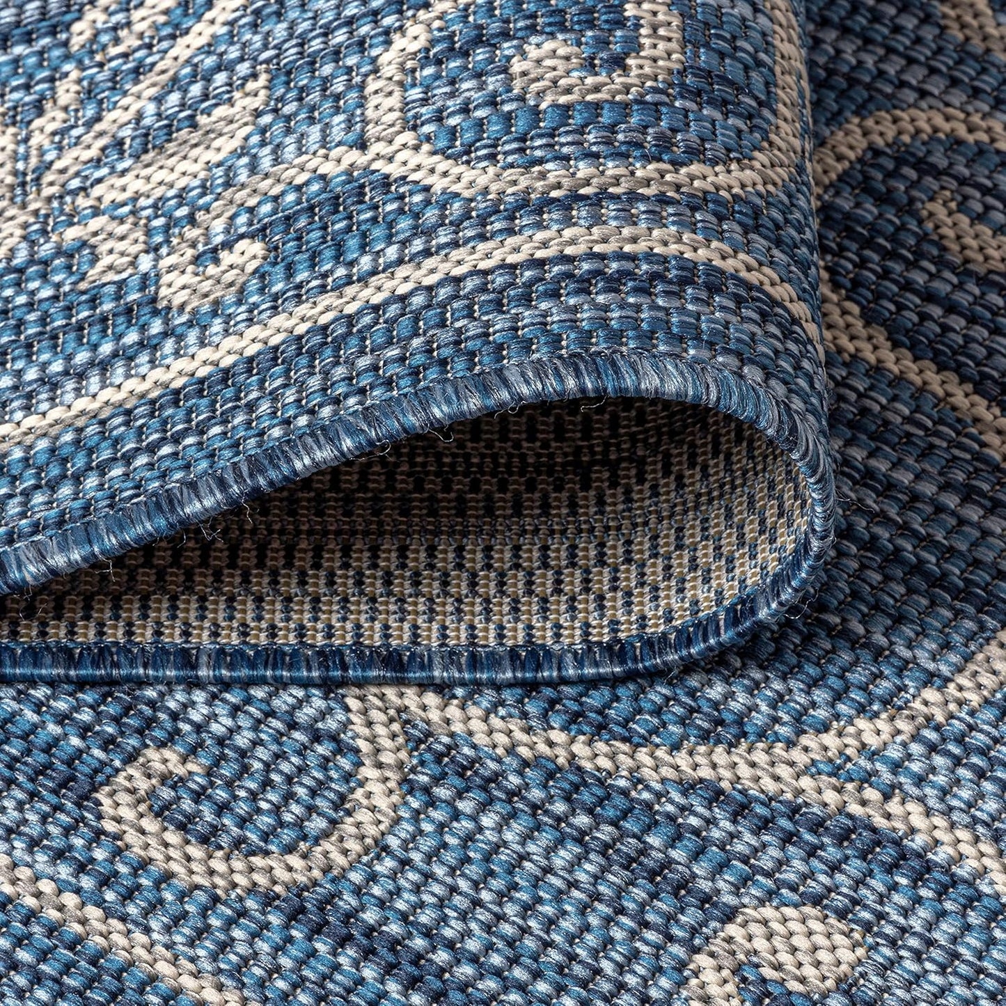 JONATHAN Y Vintage Filigree Indoor Outdoor Square Area Rug 5X5 Navy/Gray, Charleston Textured Weave for Backyard, Patio, Porch, Easy-Cleaning, High Traffic, Pet-Friendly, Non-Shedding (SMB106D-5SQ)